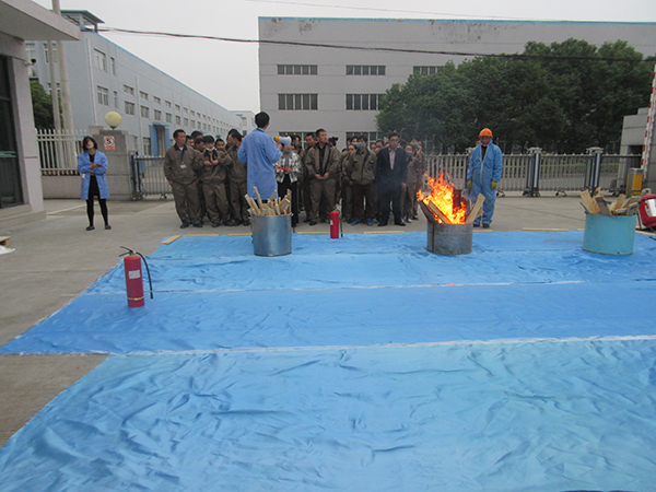 2016年富仕德(FSD)消防知識(shí)培訓(xùn)及實(shí)地演習(xí)
