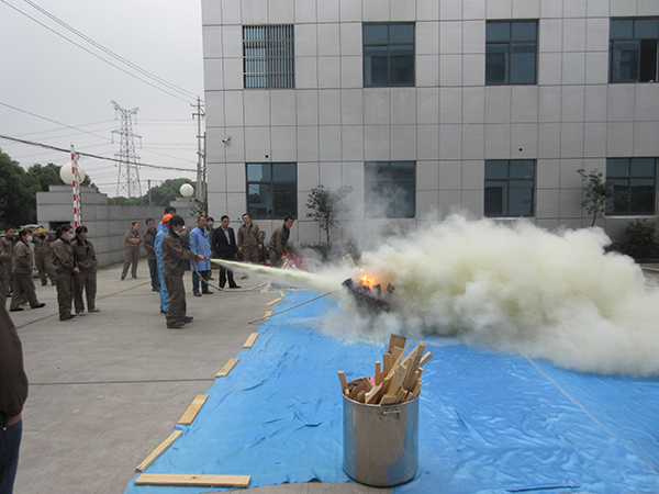 2016年富仕德(FSD)消防知識(shí)培訓(xùn)及實(shí)地演習(xí)