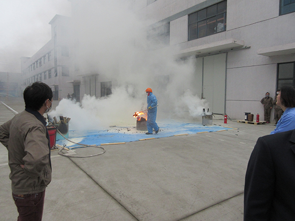 2016年富仕德(FSD)消防知識(shí)培訓(xùn)及實(shí)地演習(xí)